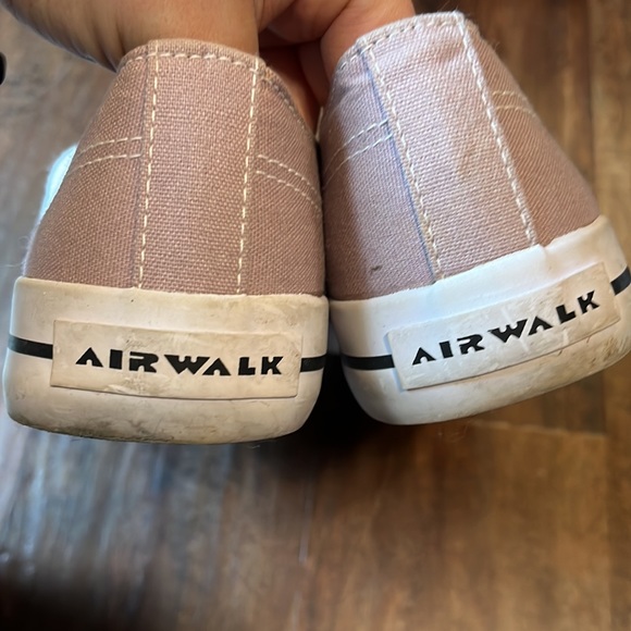 Airwalk Mauve chucks size 7 - Picture 4 of 5